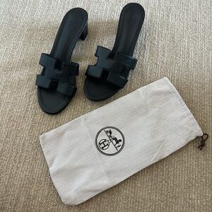 Elegant Black Women's Sandals